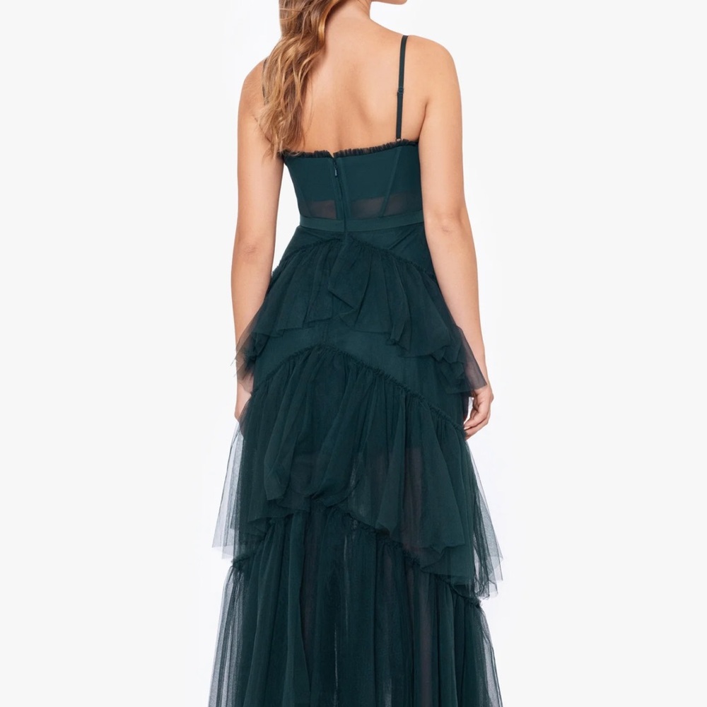 Elegant emerald green Layered tulle dress.